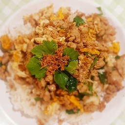 หมูสามชั้นทอดน้ำปลา