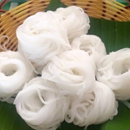 เส้นขนมจีน