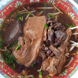 เกาเหลาเป็ดตุ๋นพิเศษ+เครื่องใน