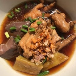 ก๋วยเตี๋ยวไก่มะระ&ข้าวกะเพรา