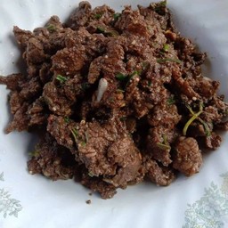 ก้อยคั่วเนื้อขม