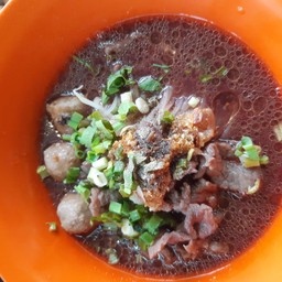 ก๋วยเตี๋ยวเนื้อน้ำตก