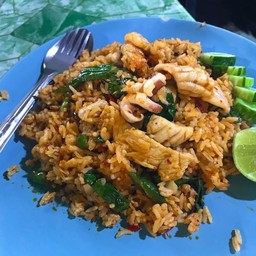 ข้าวผัดต้มยำทะเล