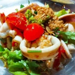 ร้านยำพี่โอ๋