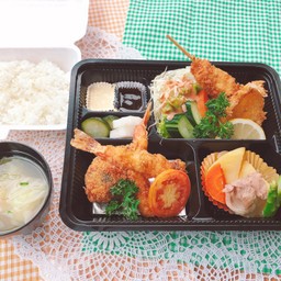 Assorted Fried Food Set meal (Yo-teishoku)