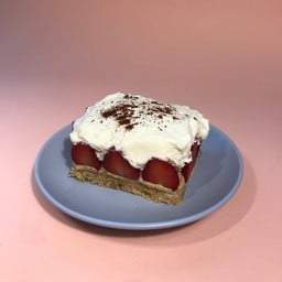 Strawberry Cracker Pudding Pie Mini