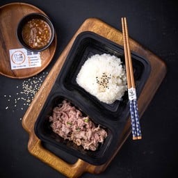 ขัาวเนื้อวากิวสไลด์สดเบริน์ จิ้มแจ่ว