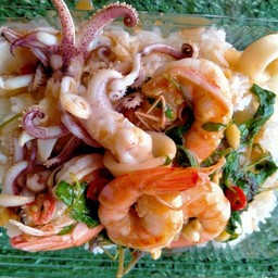 ข้าวกะเพราทะเล