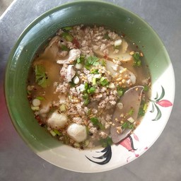 ก๋วยเตี๋ยวหมู