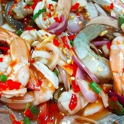 ยำกุ้งทูโทน ใส่ปลาร้า