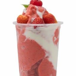 สตอเบอร์รี่ สมูทตี้โยเกิร์ตปั่น
