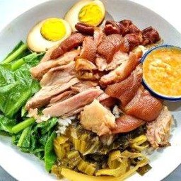 ข้าวขาหมูบางรัก