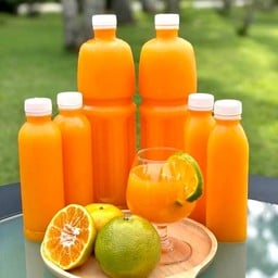 น้ำส้มคั้นสด