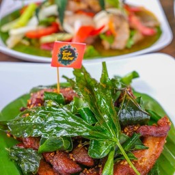 หมูแดดเดียวสวรรค์ยิ้ม