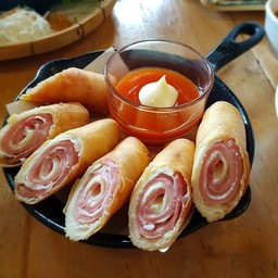 ปอเปี๊ยะแฮมชีสทอด