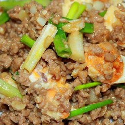 หมูสับผัดไข่เค็ม