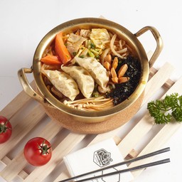 บะหมี่เกาหลี มานดู Korean noodle with Mandu