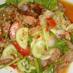ยำเนื้อย่าง
