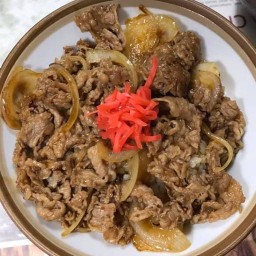 ร้านข้าวหน้าเนื้อญี่ปุ่น หนองป่าครั่ง