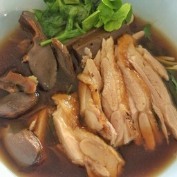 ก๋วยเตี๋ยวเป็ดพะโล้ธรรมดา