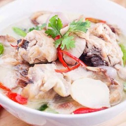 ต้มข่าไก่
