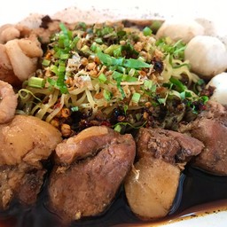 ก๋วยเตี๋ยวหมูตุ๋น