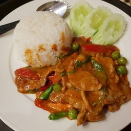 ข้าว + พะแนงหมู