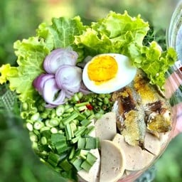 ยำขนมจีนปลาทูปลาร้า