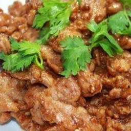 หมูกระเทียม เป็นกับข้าว