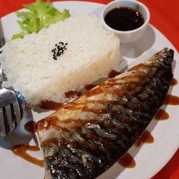 ข้าวปลาซาบะย่างซีอิ้ว