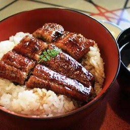 ข้าวหน้าปลาไหลญี่ปุ่น