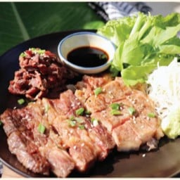 สามทหารเสือ เนื้อสามชนิด