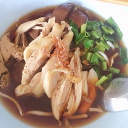 ก๋วยเตี๋ยวไก่