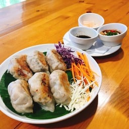 เกี๊ยวซ่าถูเลย