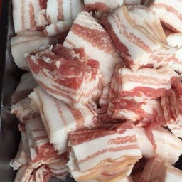 สามชั้น