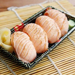 ซูชิแซลมอนเบิร์น