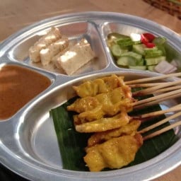 หมูสะเต๊ะ ตลาด62บล็อก (ล็อค063)