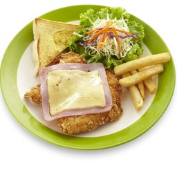 สเต็กไก่มาลิบูแฮมชีส