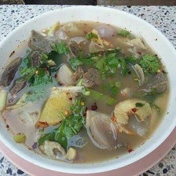 ต้มแซ่บเครื่องในเนื้อ(ขม)