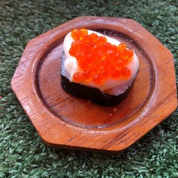 ไข่กุ้งมังกรสีส้ม