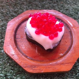 ไข่กุ้งมังกรสีแดง