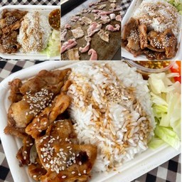 ข้าวหมูย่างซีอิ๊ว ซอสสูตรพุงแตก THxJP