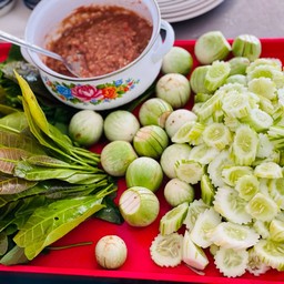 น้ำพริกกะปิมะนาวผักสด