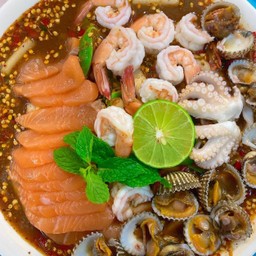 ยำโคตรมหาสมุทร