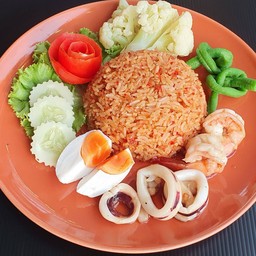 ข้าวผัดน้ำพริกลงเรือ