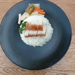 ข้าวหมูกรอบ