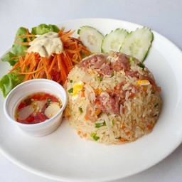 ข้าวผัดแหนม