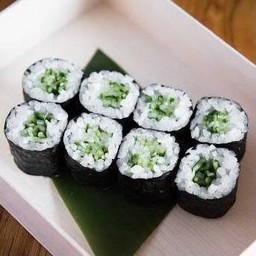 มินิโรลแตงกวาญี่ปุ่น 8 คำ