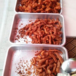 หมูทอดหน้าบ้าน