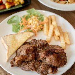 สเต็กหมูพริกไทยดำ